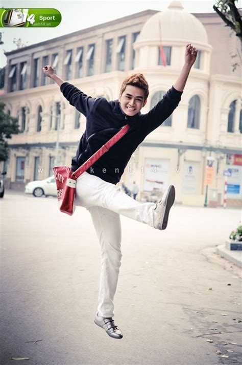 Thanh Tùng hot boy wushu nhiều tài lẻ