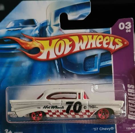 Hot Wheels Revealers Chevy Universo Hot Wheels