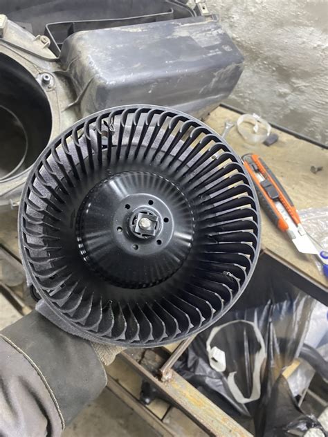 •17• Мотор печки — LADA Приора седан, 1,6 л., 2007 года | запчасти | DRIVE2