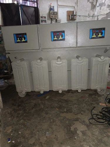 Kva Three Phase Oil Cooled Servo Voltage Stabilizer For Industrial