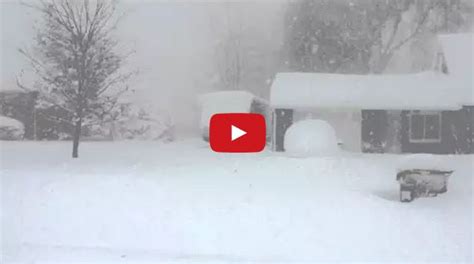 Storica Bufera Di Neve Con Lake Effect A Buffalo Accumuli