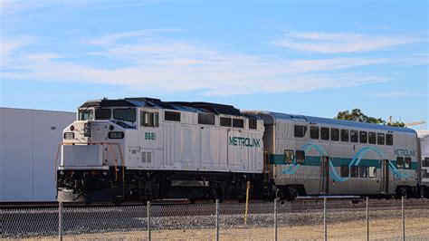 Metrolink F Phr A Short But Very Exciting Day Railfanning Irvine