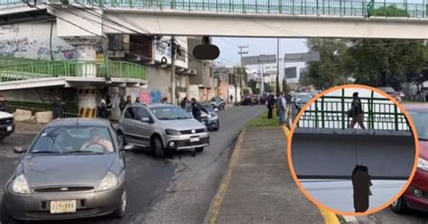 Aparece colgado en puente peatonal en Estado de México dejan