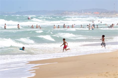 Fortaleza Tem Praias Pr Prias Para Banho Neste Fim De Semana