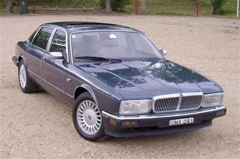 1990 Jaguar XJ40 XJ6 3 2 195 Cui Gasoline 146 KW