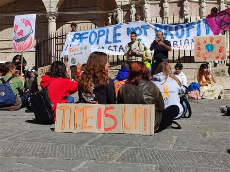 Fridays For Future Giovani In Piazza A Perugia Foto E Video Umbriaon