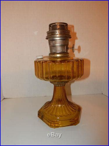 Vintage Aladdin Corinthian Model B Kerosene Lamp With Amber Font And Foot