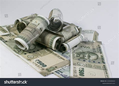 4,997 Hundred Rupees Note Indian Images, Stock Photos & Vectors ...