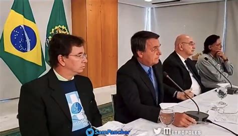 Randolfe apresenta requerimento para convocar Osmar Terra e Zanotto à