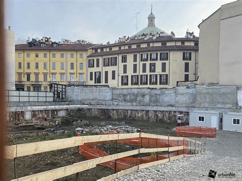 Milano Cinque Vie Cantiere Via Zecca Vecchia Rimossi I Resti