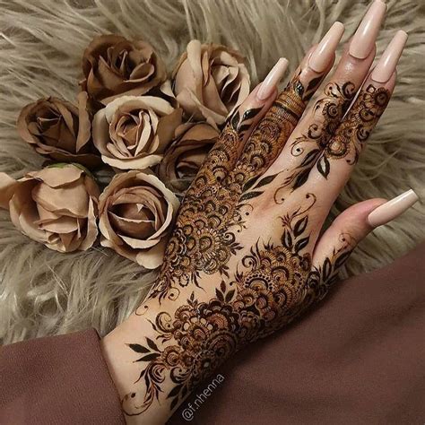 15 Intricate Floral Mehendi Designs Were Gushing Over Floral Henna