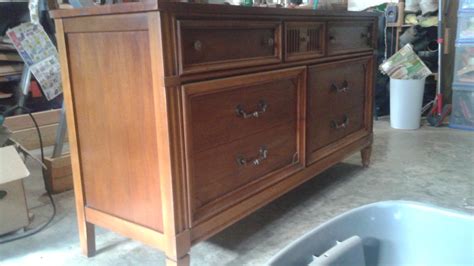 Bassett Dresser Nightstand And Mirror Instappraisal