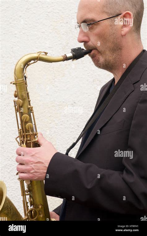 Ian Ellis Jazz And Blues Saxophone Player Stock Photo Alamy