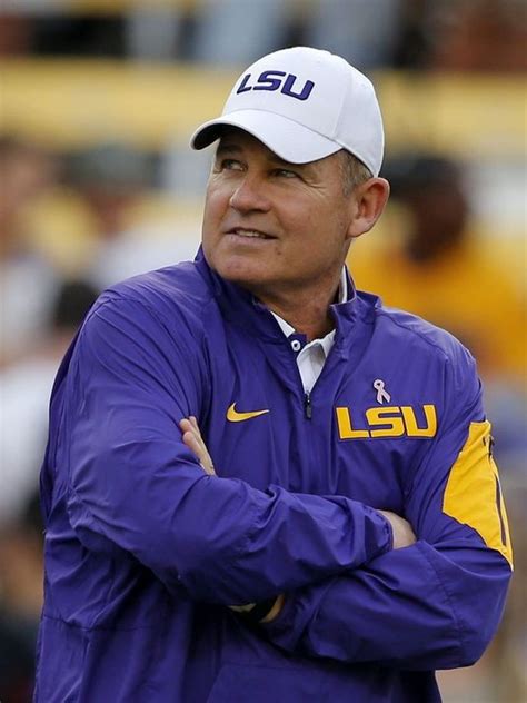 Report Les Miles Finalizing Deal To Become Kansas Football Coach