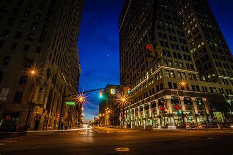 732331 4k Detroit Usa Roads Houses Michigan Night Street Hdr