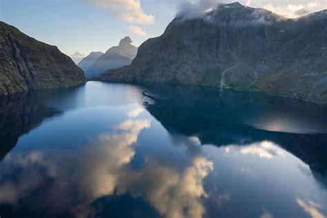 Milford Sound Photos & Video | Luxe Tours