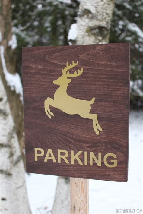 Reindeer Parking Sign - Outdoor Christmas Decoration