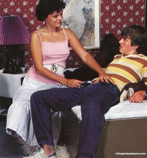 Brunette MILF Gets Her Hairy Cunt Licked In A Hot Threesome With A Couple CoedCherry