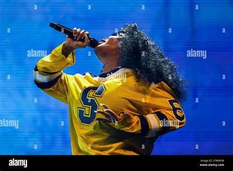 Sza 2023 live concert hi-res stock photography and images - Alamy