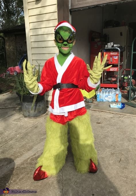 Grinch Costume | Last Minute Costume Ideas