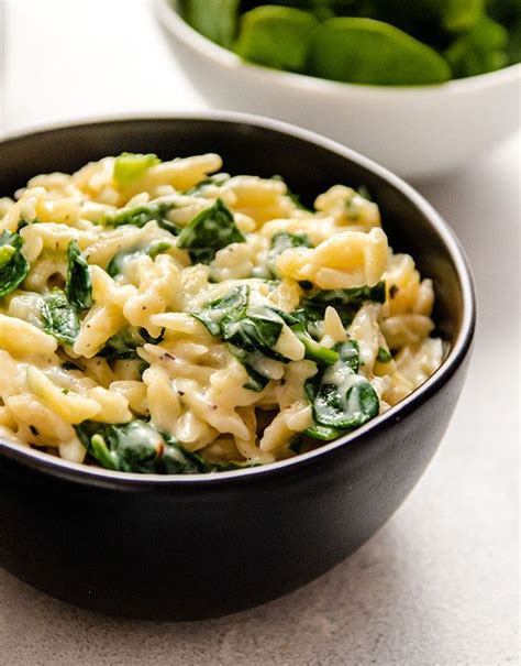 Creamy Parmesan Spinach Orzo Video Life As A Strawberry Recipe Recipes Pasta Dishes