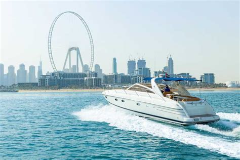 Dubai Private Luxus Yacht Kreuzfahrt Ab Dubai Marina Getyourguide