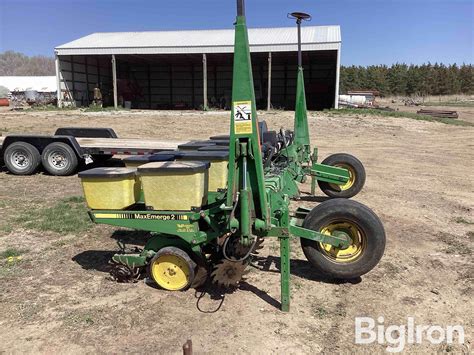 John Deere 7300 Maxemerge 2 6r30 Planter Bigiron Auctions