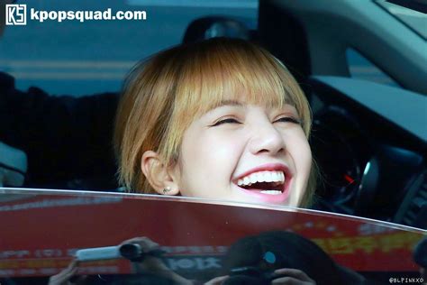 Baru 12 Foto Artis Korea Blackpink Lisa