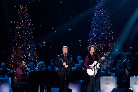 Rascal Flatts Sing I'll Be Home for Christmas Acapella Style