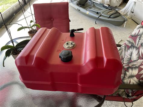 12 Gallon Boat Gas Can Gas Tank For Sale In Pompano Beach Fl Offerup