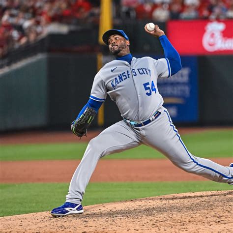 Royals Exploring Varying Trade Scenarios Involving Aroldis Chapman