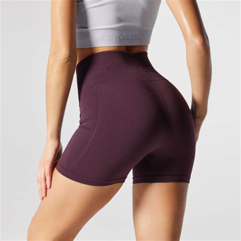 Pantaloncini Medi A Vita Alta Contour Bordeaux Performance E Sport