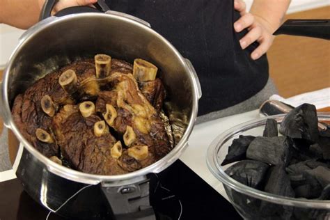 Churrasco na panela de pressão saboroso e muito prático para fazer