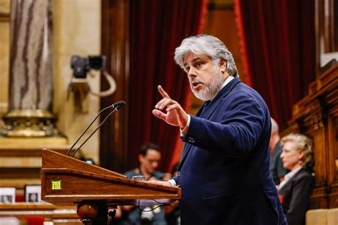 Junts Reitera L Aposta Per Investir Puigdemont I Es Remet A L Acord Amb