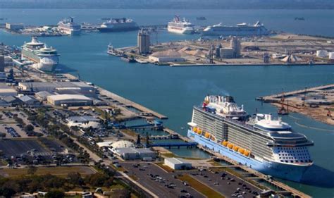 Hotels Near Port Canaveral Cruise Port with Shuttles & Parking