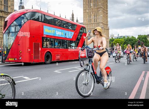 Londres Reino Unido 11 De Junio De 2022 La Gente En El Puente De