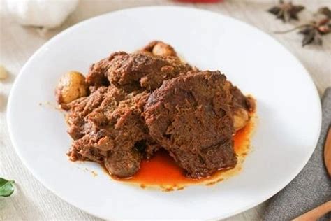 Berikut Cara Mengolah Daging Kurban Menjadi Rendang Padang Yang Enak