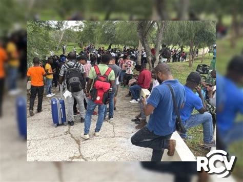 Desalojan A Migrantes Haitianos Y Venezolanos De Un Campamento En La