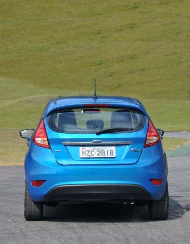 PerSa Autos LANÇAMENTO FORD NEW FIESTA HATCH CHEGA ÀS LOJAS POR R 48 950