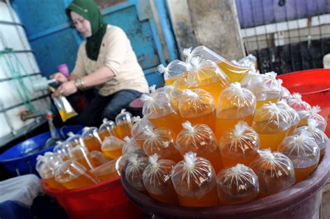 Kemendag Yakin Harga Minyak Goreng Bakal Turun Sesuai HET BERNAS Id