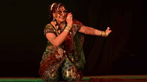 Folk Dances of Maharashtra – THE DANCE INDIA