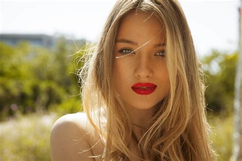 35 Sophisticated Summery Sandy Blonde Hair Looks