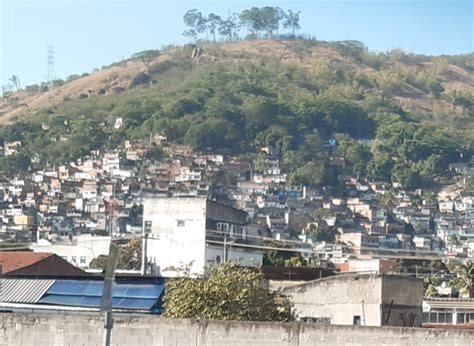 Tiroteio Assusta Moradores Do Morro Do Juramento Na Zona Norte Do Rio