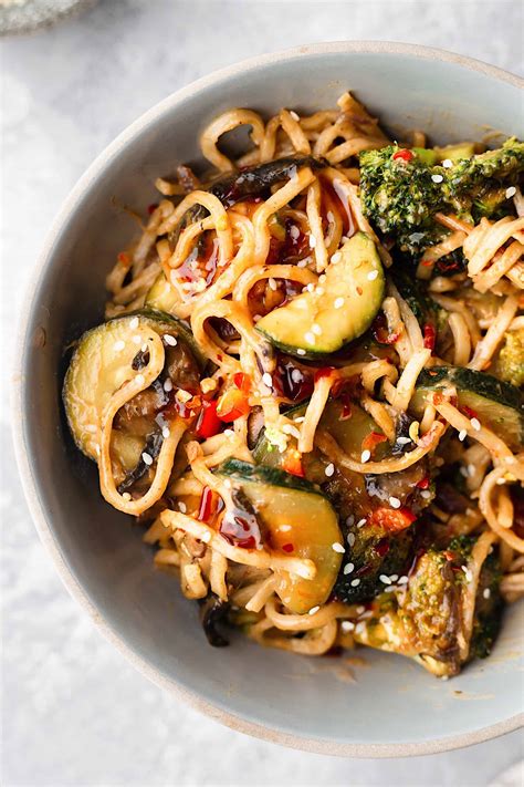 Spicy Sweet Chilli Veggie Noodles Cupful Of Kale