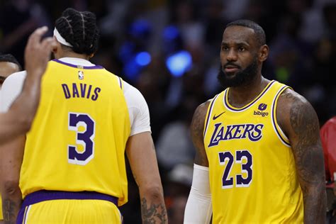 Lakers Insider Says Franchise Will Waste Next Season If They Dont Make