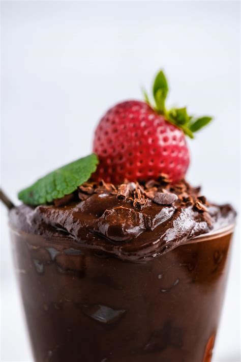 Avocado Chocolate Mousse Vegan Or Keto Options Crazy For Crust