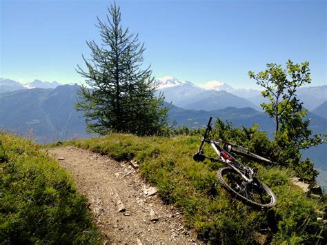 Sion interdit les vélos sur ses bisses et après Bikin Valais