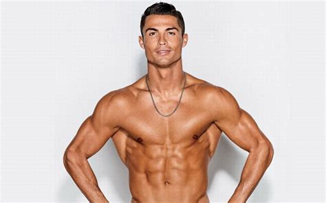 Mau Punya Badan Six Pack Ala Cristiano Ronaldo Coba Jalani Latihan Ini