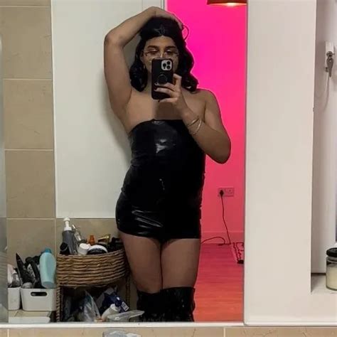 Pretty Indian Shemale Whore Showing Ass Porn F XHamster