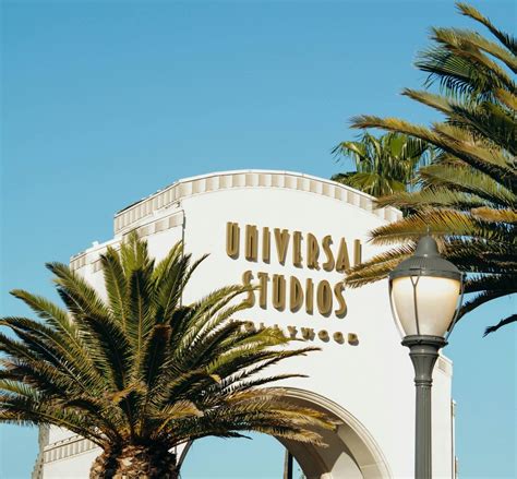 Discover the best of Universal Orlando and Disney Parks with Miss